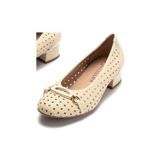 Pitillos - 11123 - CREMA - Zapato salón con adorno y tacón bajo